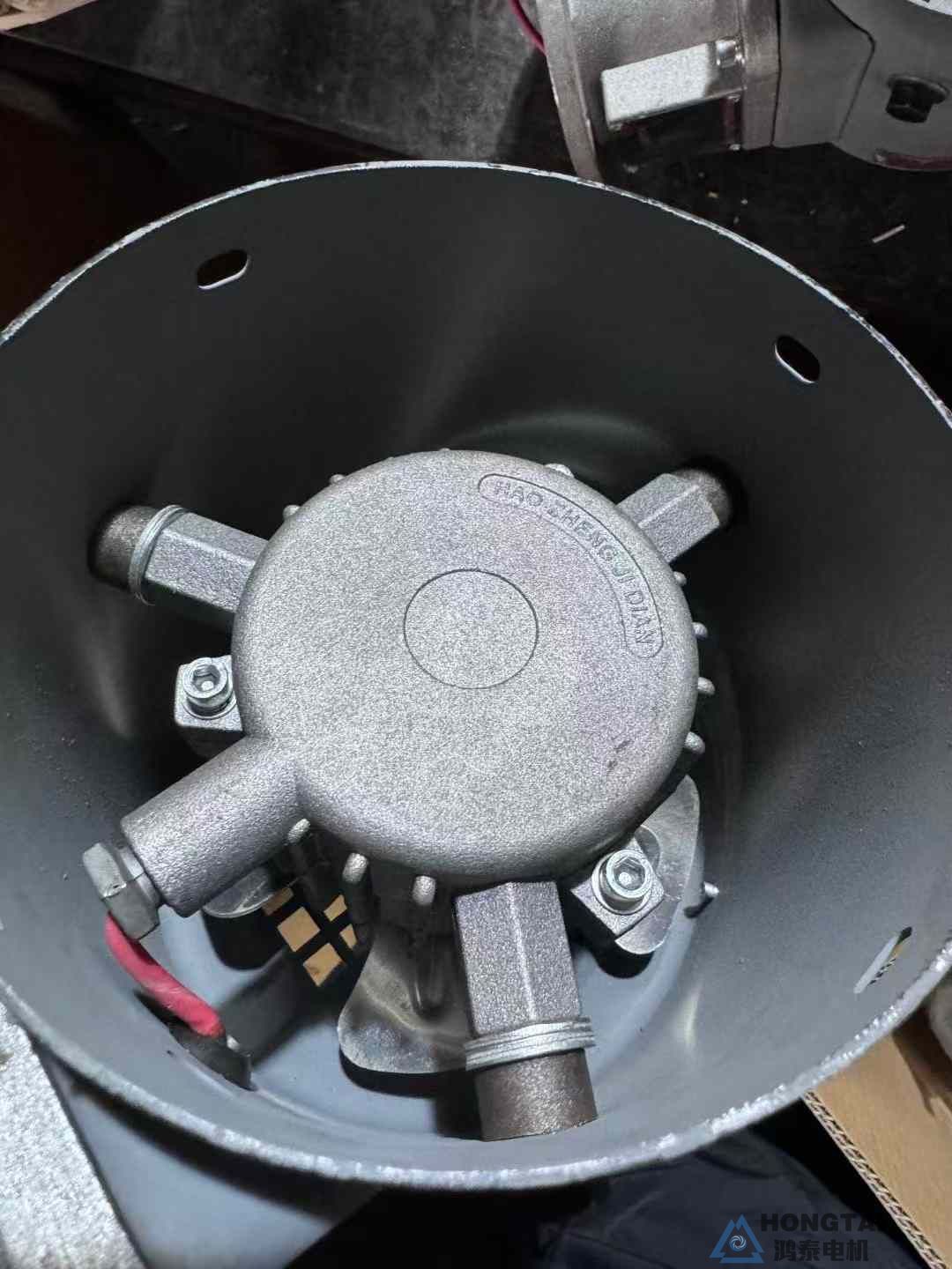 YVFE2-355M-4电机配低噪音风机